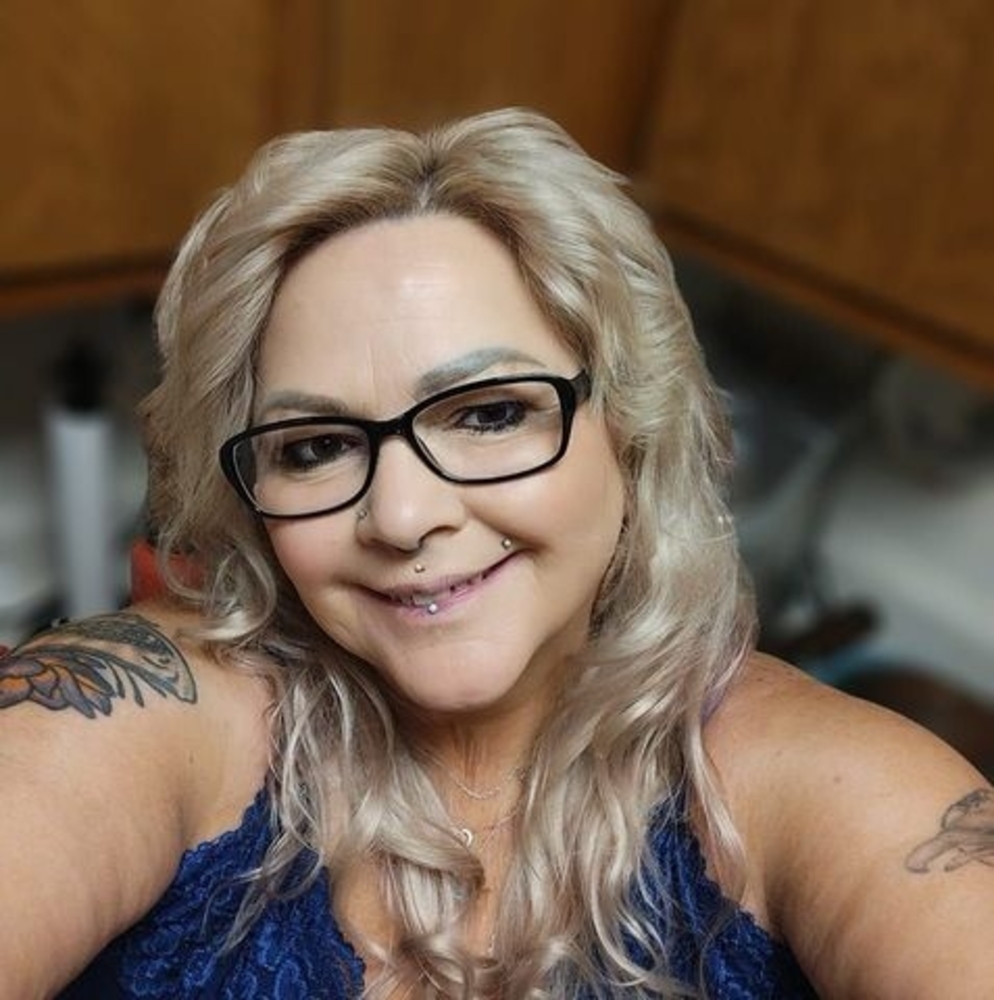 Meet your Posher, Marcia